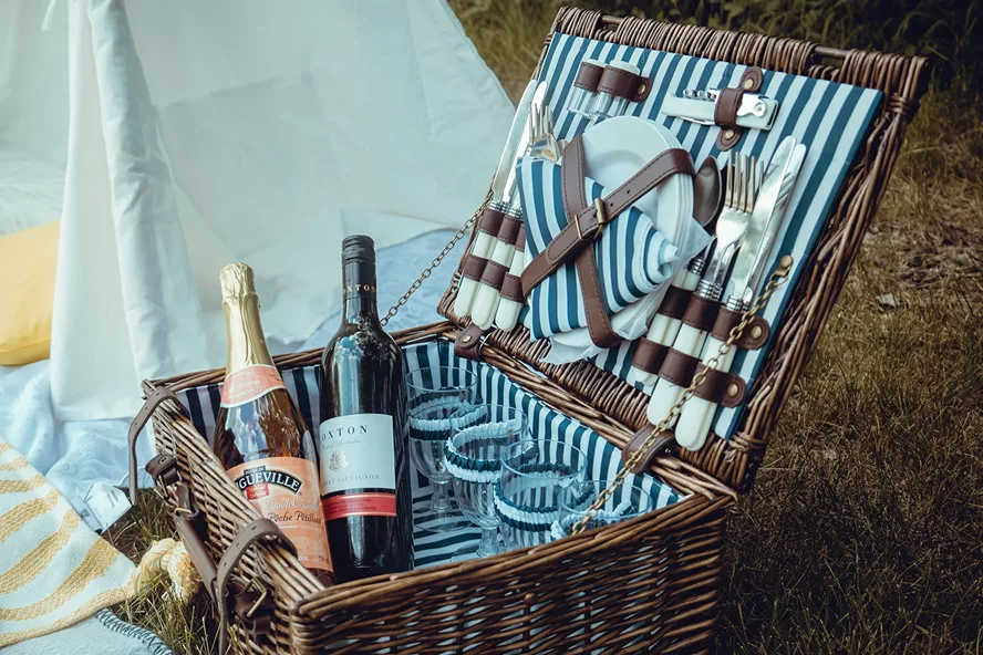 Sweet & Simple Valentine’s Day Raffle Ideas Supporters Will Love